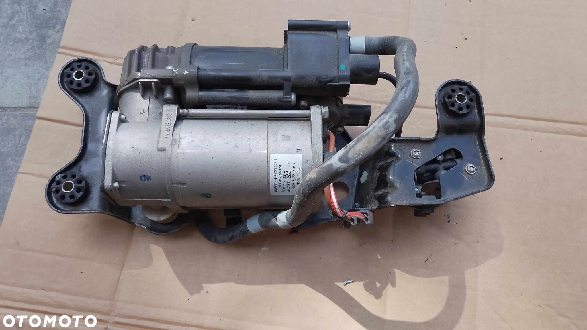 BMW X5 F15 3.0D KOMPRESOR ZAWIESZENIABMW X5 F15 3.0D KOMPRESOR ZAWIESZENIA 6875177 - 13