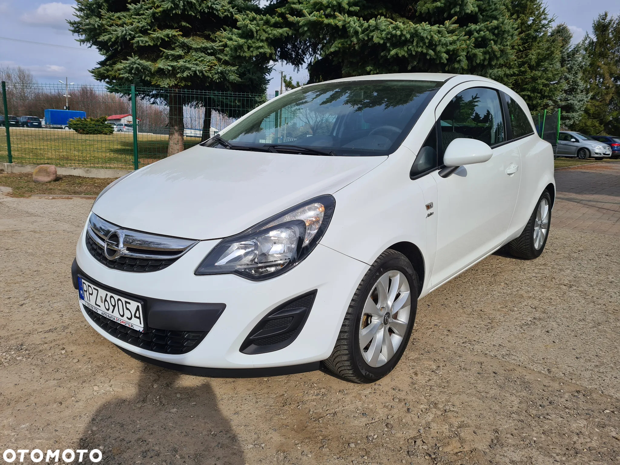 Opel Corsa 1.4 16V Edition - 11