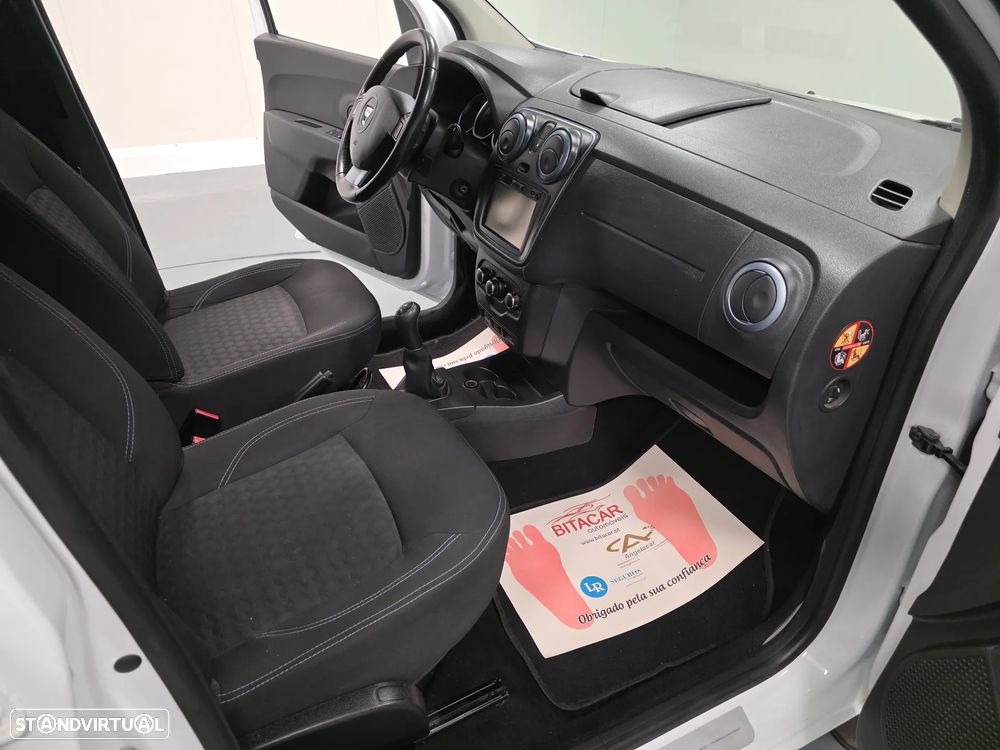 Dacia Lodgy TCe 115 Stepway - 37