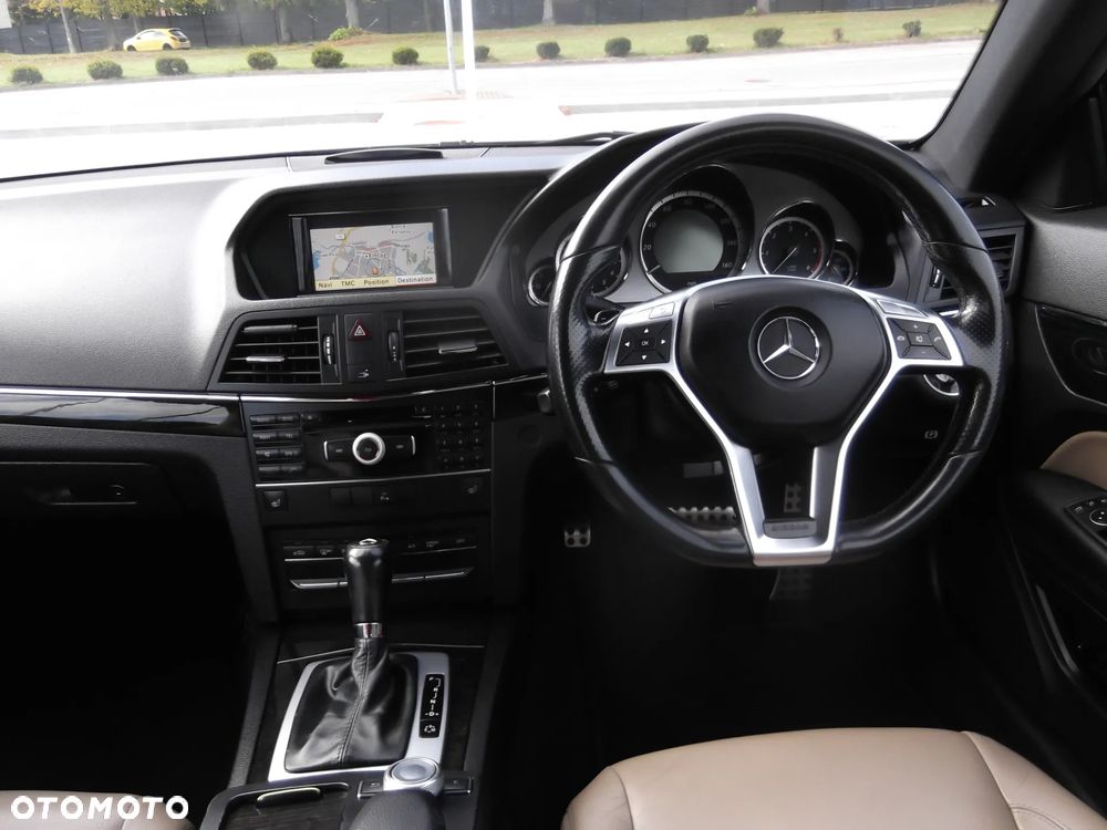 Mercedes-Benz Klasa E - 9