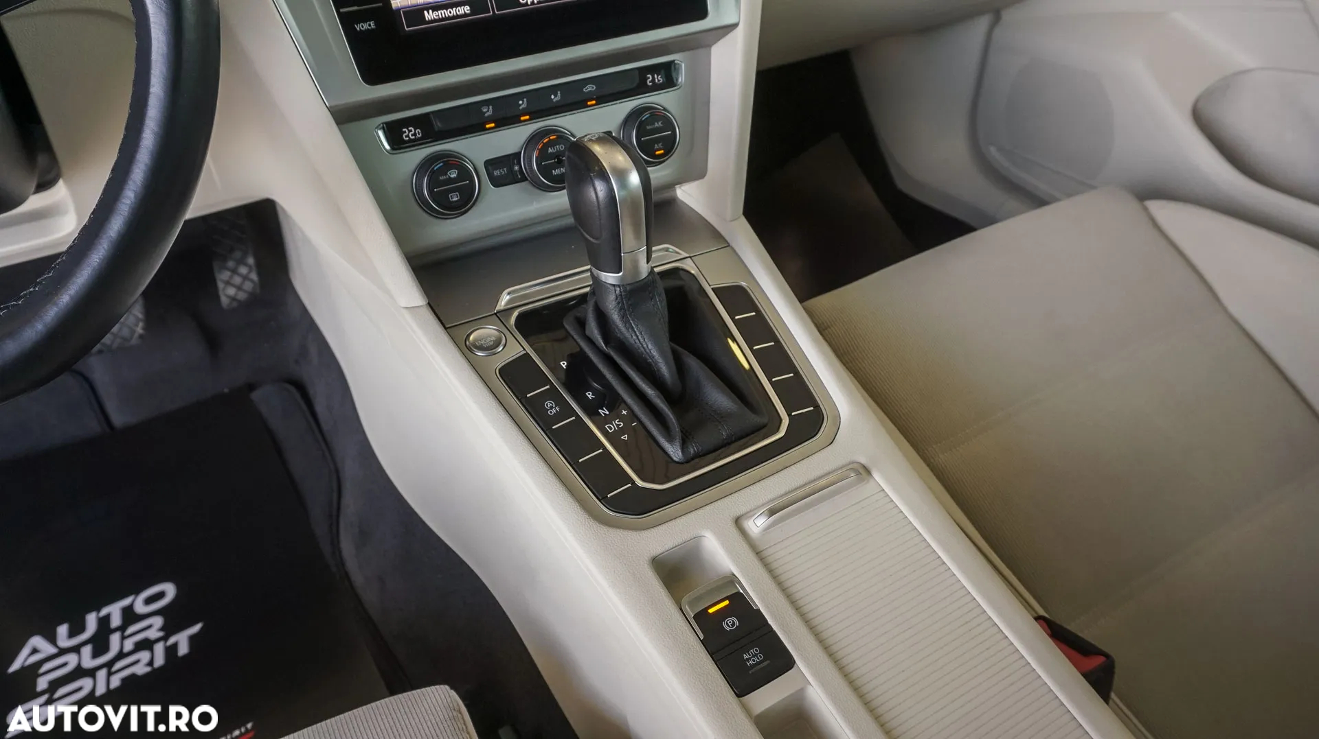 Volkswagen Passat Variant 2.0 TDI DSG Comfortline - 15