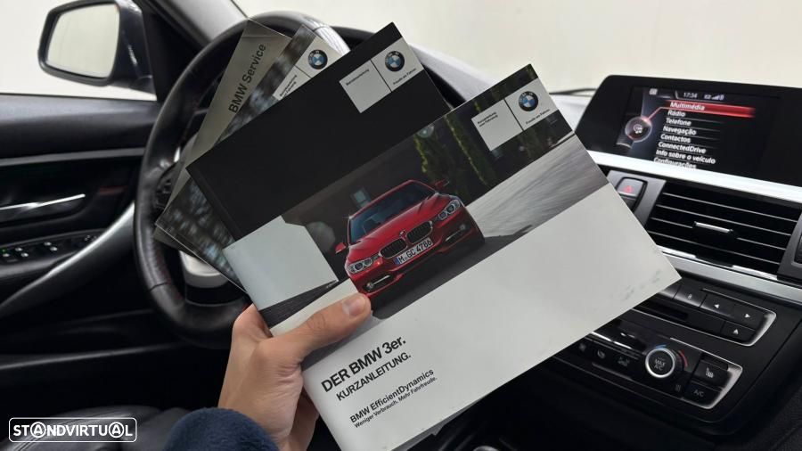 BMW 320 d Touring xDrive Sport Line - 24