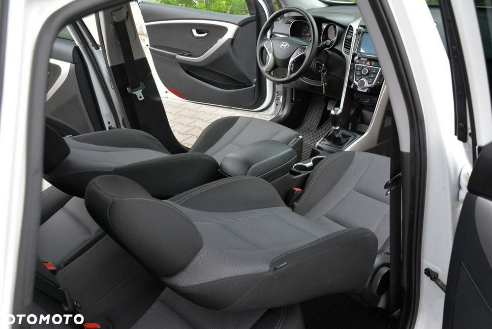 Hyundai i30 1.4 Comfort - 16