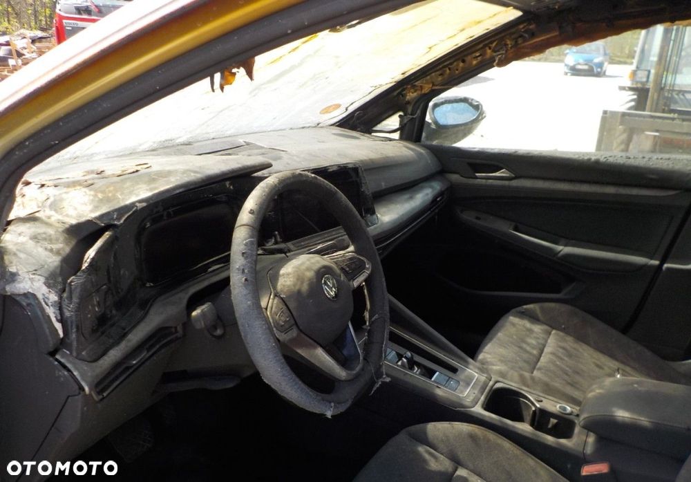 Volkswagen Golf - 32