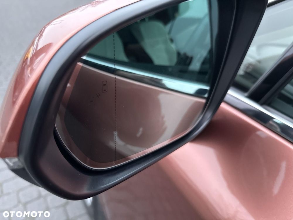 Lexus RX 450h+ Omotenashi - 26