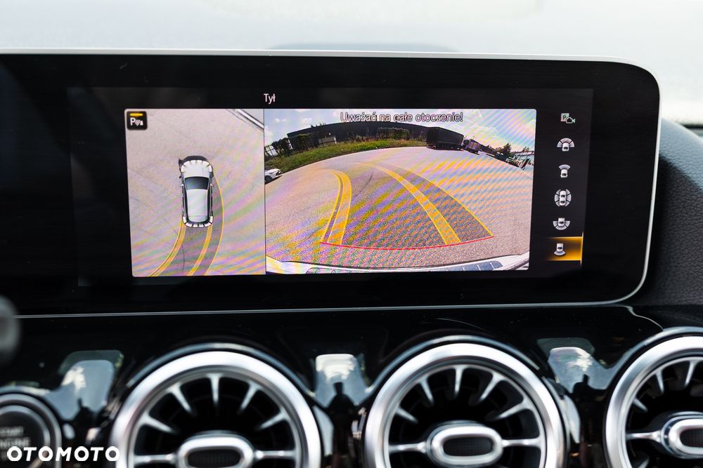 Mercedes-Benz GLA 250 8G-DCT Progressive - 30