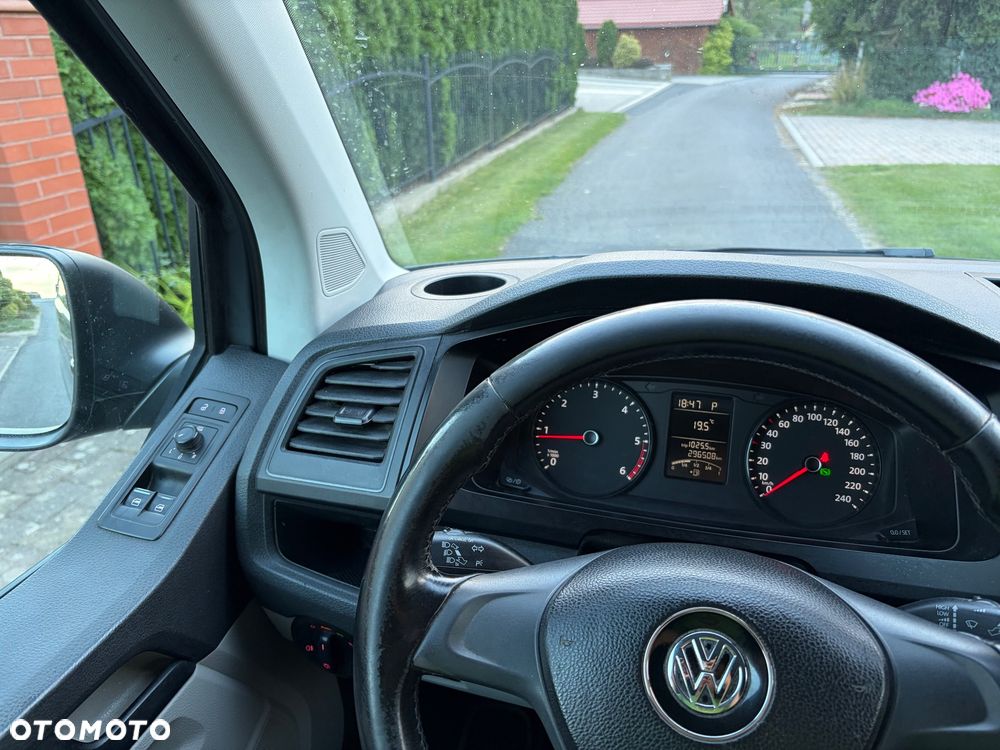 Volkswagen Transporter L1H1 DSG - 15