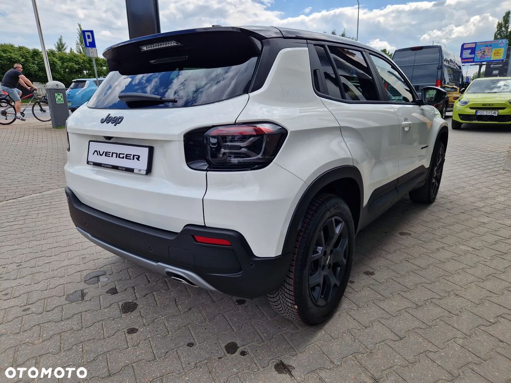 Jeep Avenger 1.2 T3 mHEV Black Edition FWD eDCT6 - 19