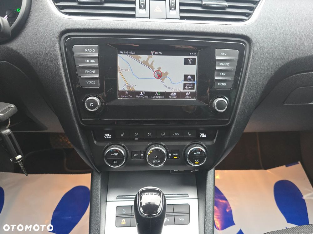 Skoda Octavia 2.0 TDI (Green tec) DSG Joy - 12