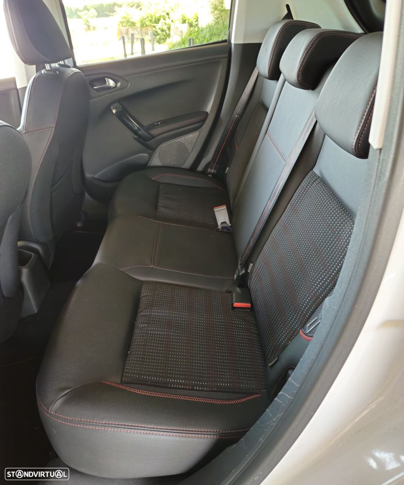 Peugeot 208 1.2 PureTech GT Line - 11