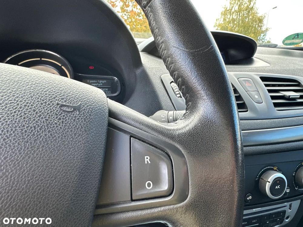 Renault Megane 1.5 dCi Energy Life EU6 - 26