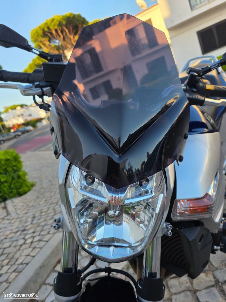 Suzuki GSR - 3