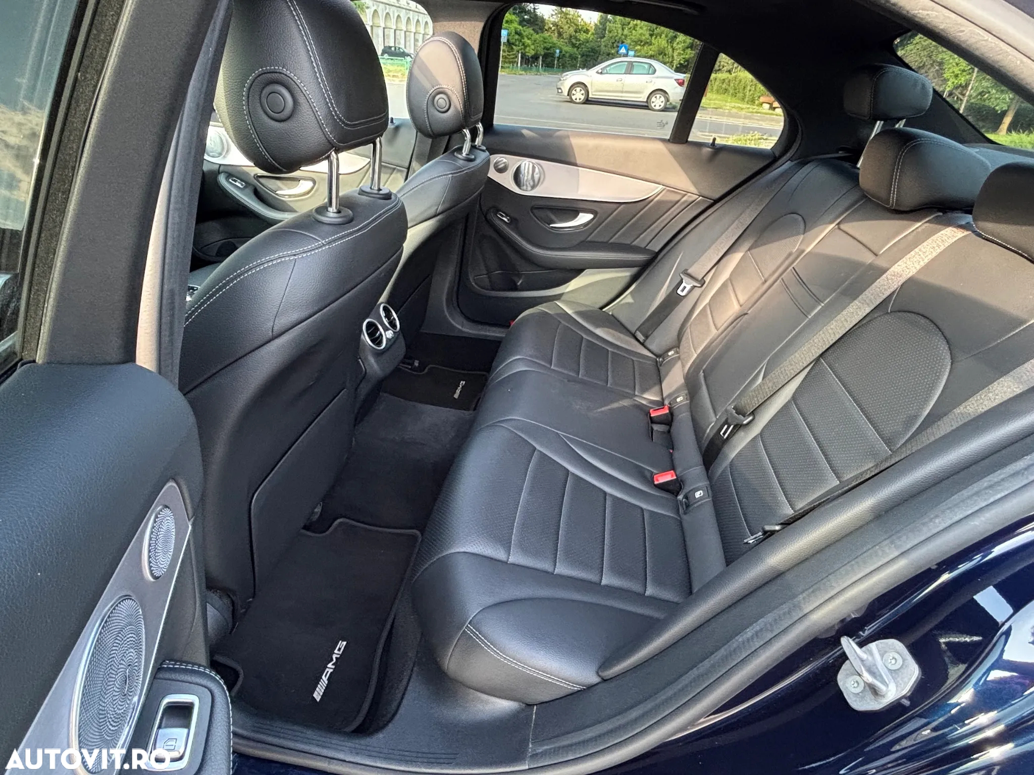 Mercedes-Benz C - 16