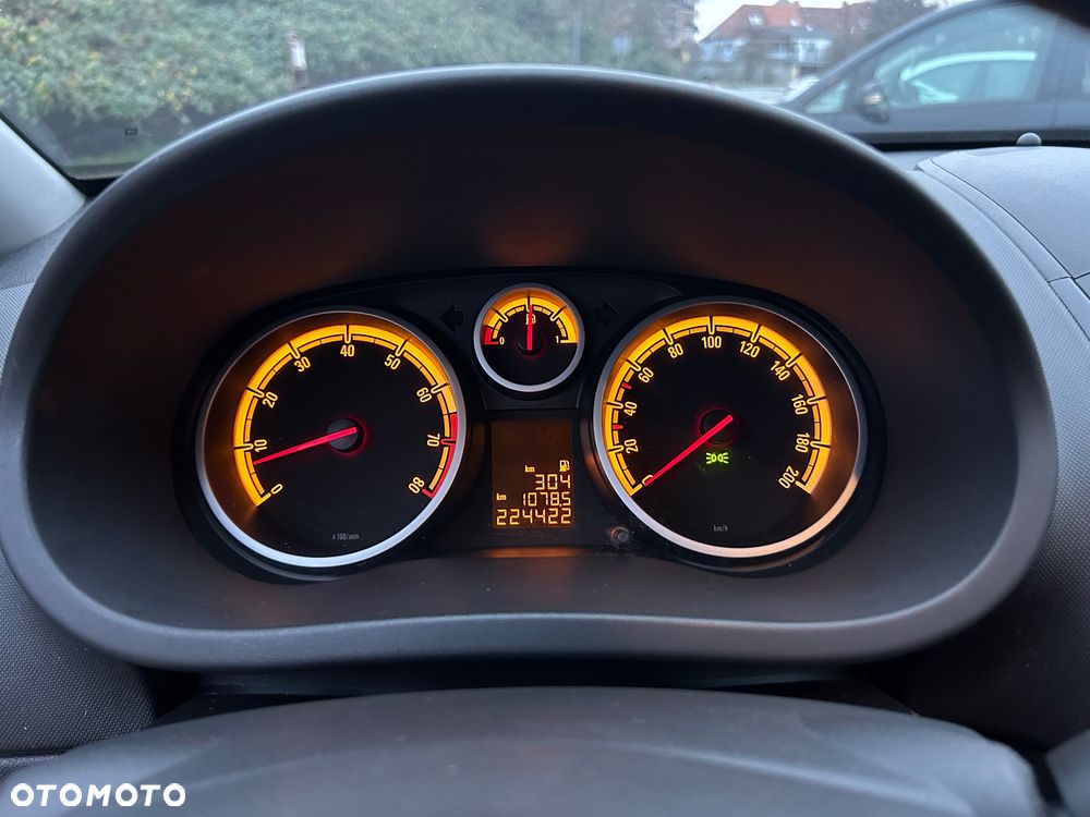 Opel Corsa 1.4 16V Edition 111 Jahre - 9