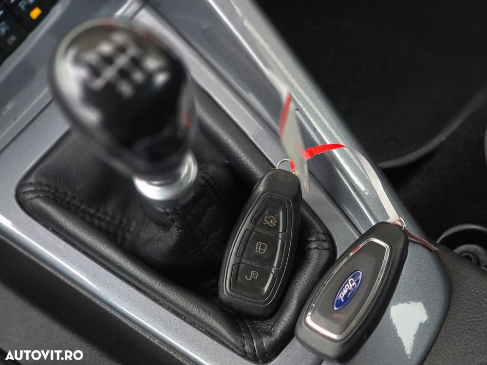 Ford Focus 1.6 TDCI ECOnetic 88g Start-Stopp-System Titanium - 21