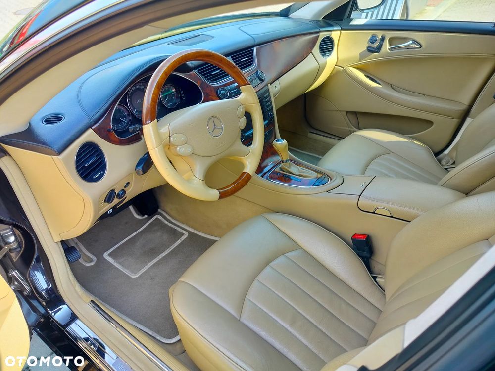 Mercedes-Benz CLS - 13