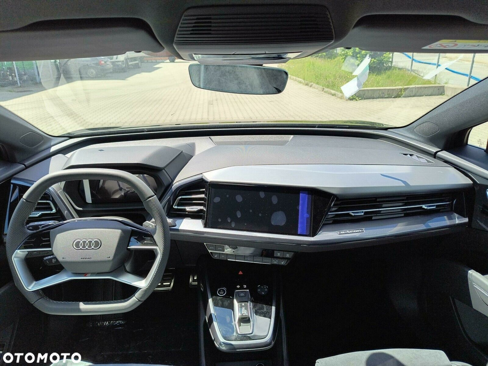 Audi Q4 e-tron - 9