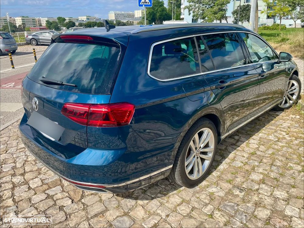 VW Passat Variant - 6