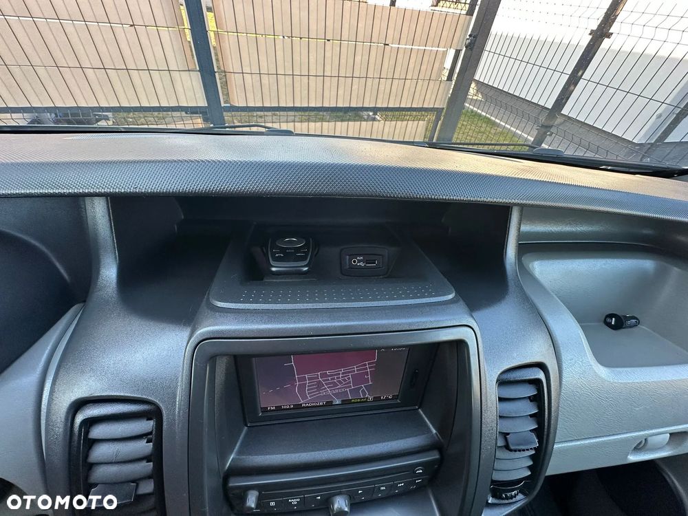 Renault Trafic - 21
