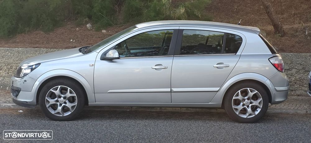 Opel Astra 1.3 CDTI Cosmo - 1