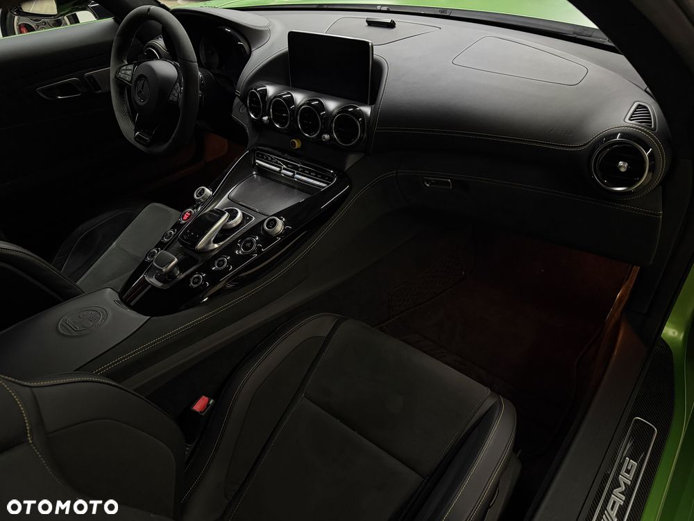 Mercedes-Benz AMG GT R Speedshift DCT 7G - 11