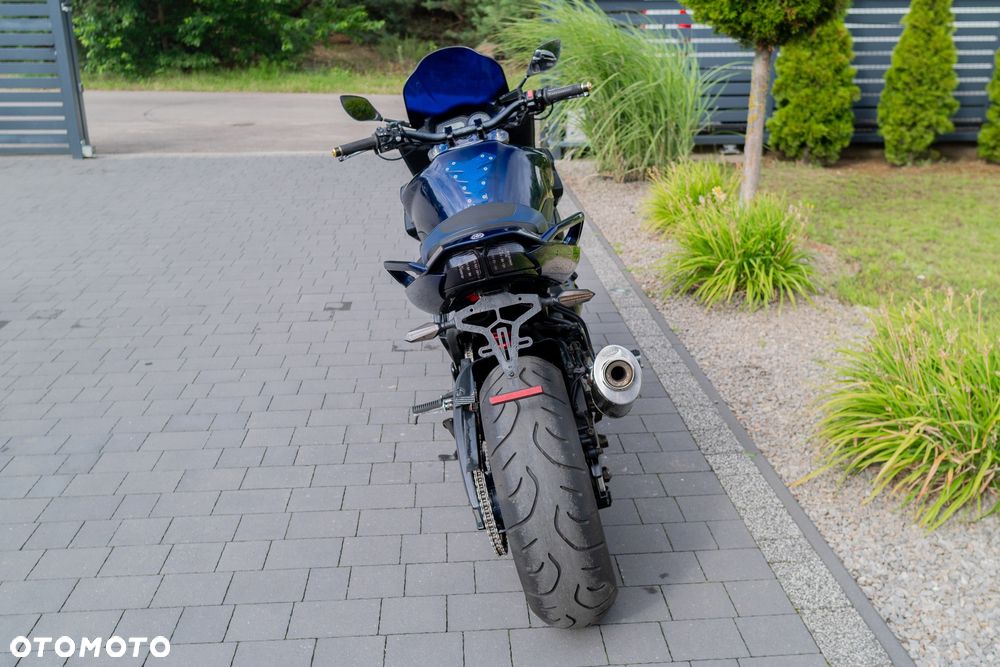 Yamaha FZ - 9
