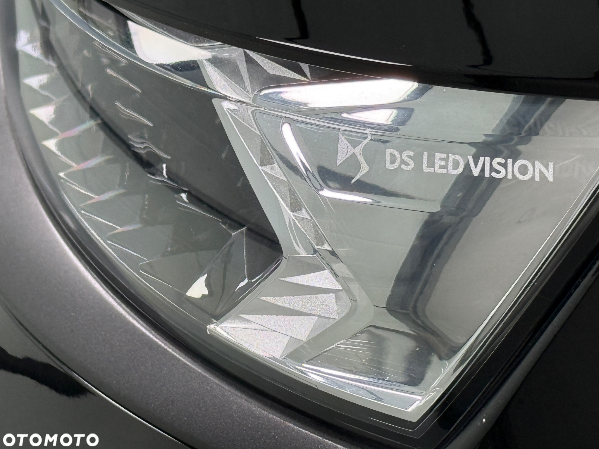 DS Automobiles DS 7 Crossback 2.0 BlueHDi Performance Line + - 12