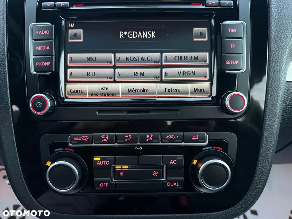 Volkswagen Scirocco 2.0 TDI Blue Motion Technologie Team - 24