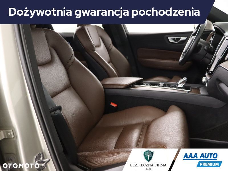 Volvo XC 60 - 11