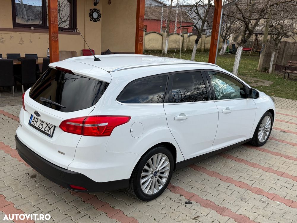 Ford Focus 1.0 EcoBoost Titanium - 4