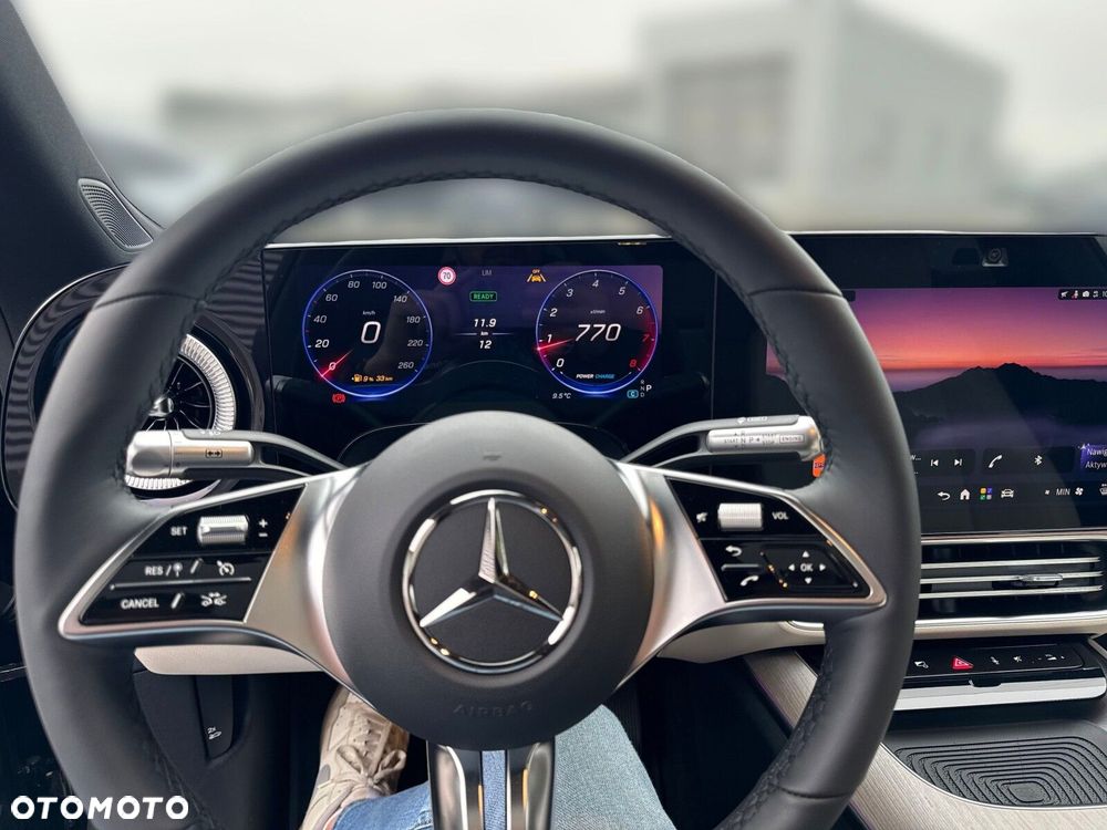 Mercedes-Benz CLA - 11