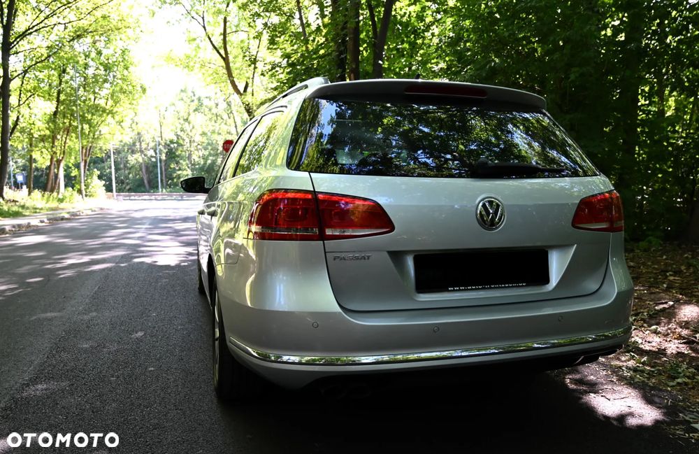 Volkswagen Passat - 14