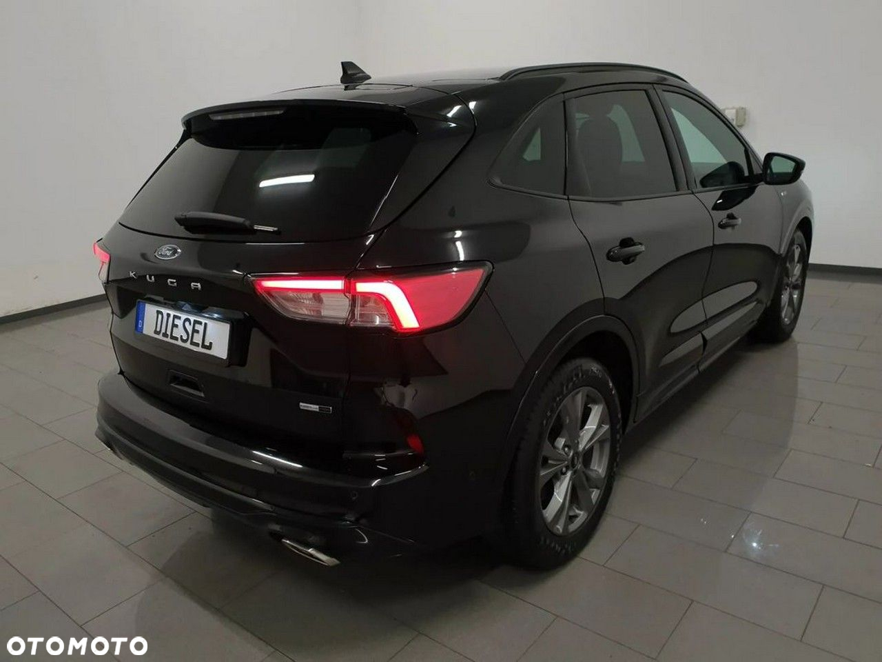 Ford Kuga 2.0 EcoBlue Hybrid ST-LINE X - 6
