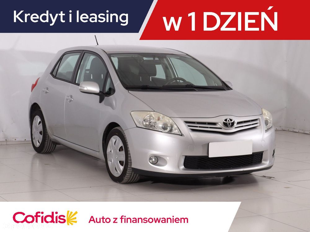 Toyota Auris - 2