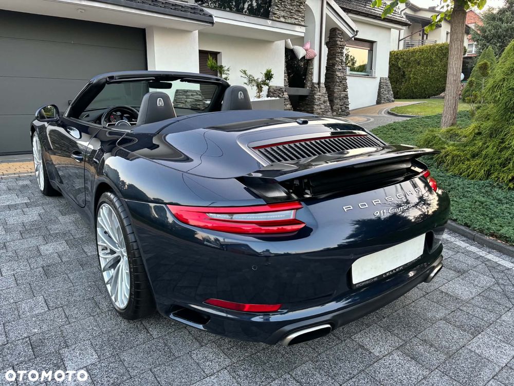 Porsche 911 Carrera - 8