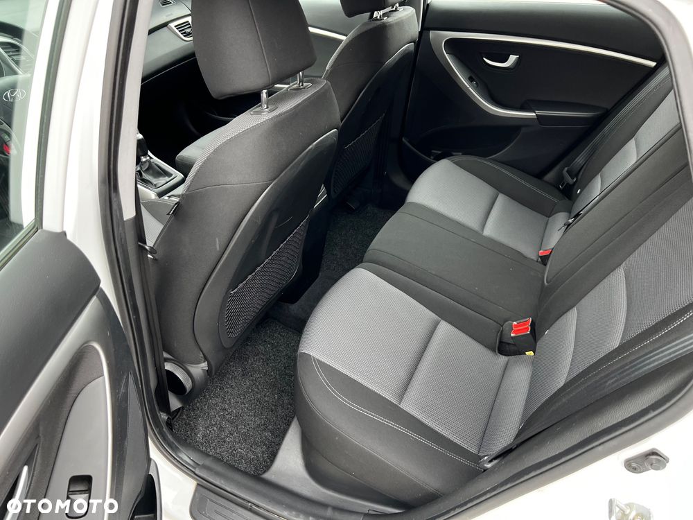 Hyundai i30 1.6 CRDI Passion - 21