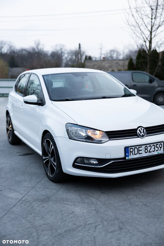 Volkswagen Polo - 2