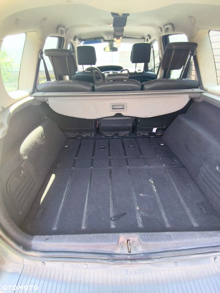 Renault Scenic 2.0 dCi Expression - 18