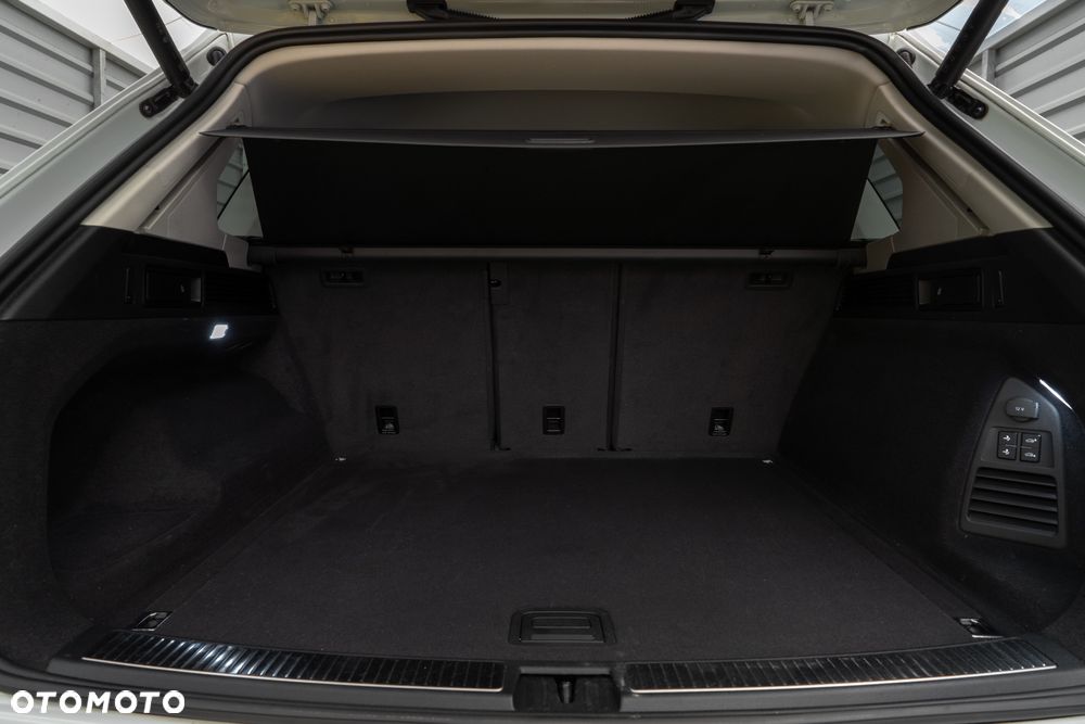 Volkswagen Touareg 3.0 V6 TFSI 4Motion R-Line - 22