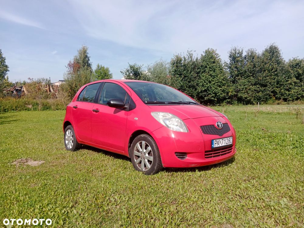 Toyota Yaris 1.3 Luna - 2