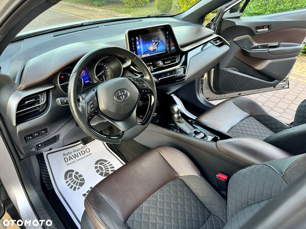 Toyota C-HR Lounge - 26