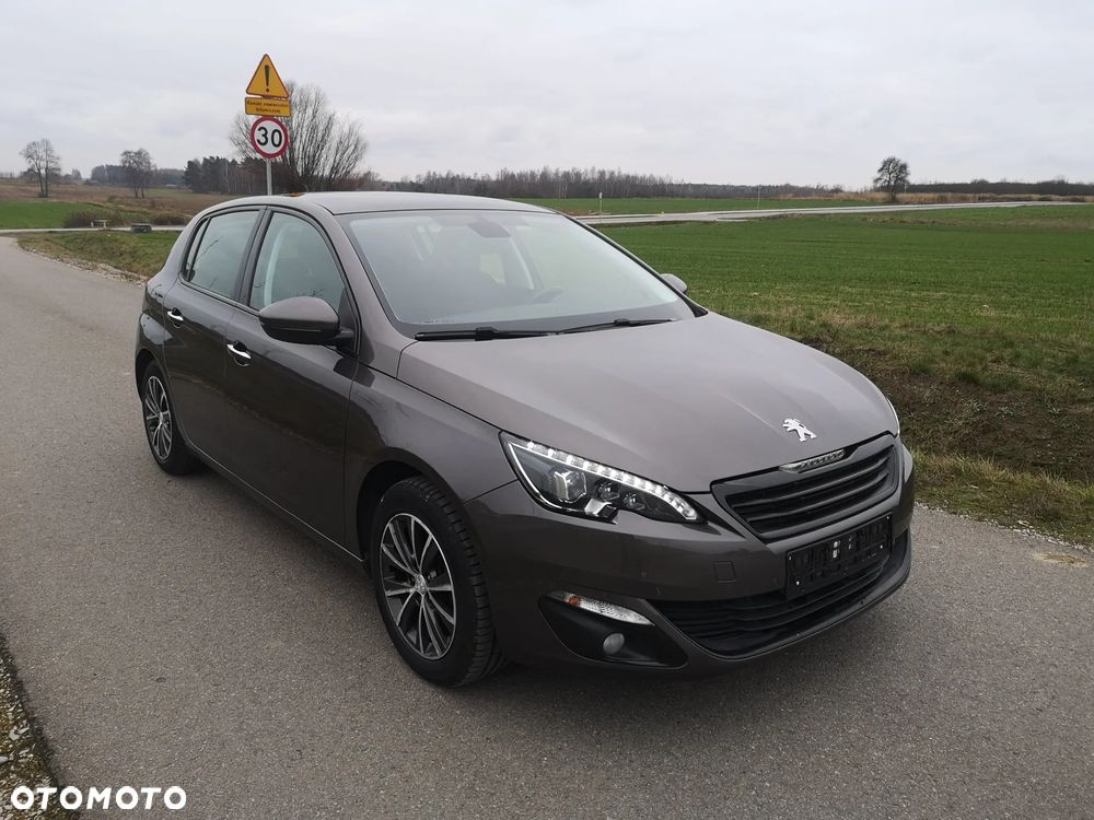 Peugeot 308 125 THP Allure - 18