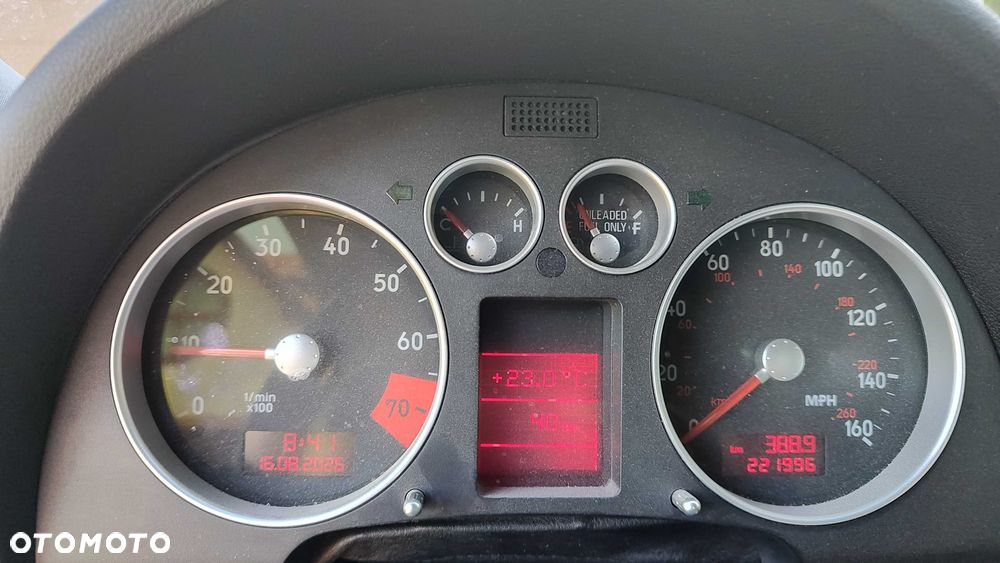 Audi TT S Coupé - 4