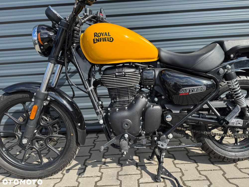 Royal Enfield Meteor - 12