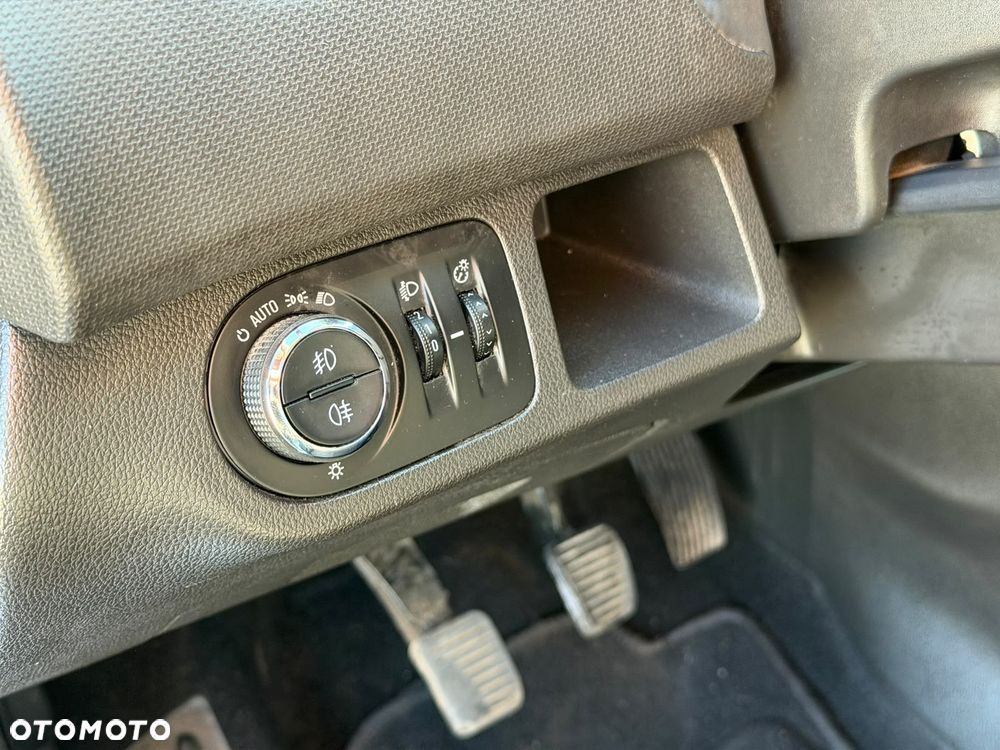 Opel Meriva 1.4 150 Jahre - 19