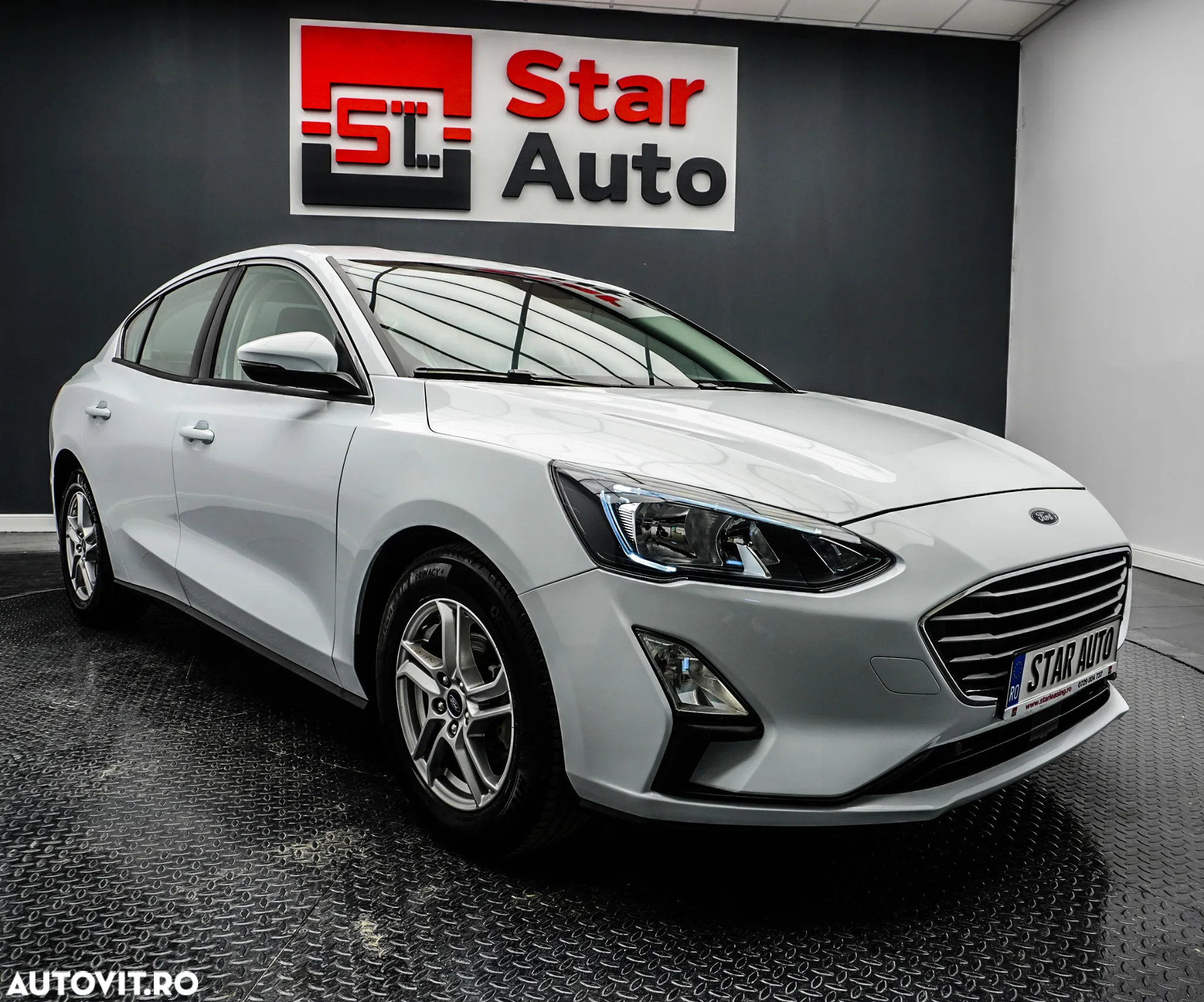 Ford Focus 1.0 EcoBoost Titanium Business - 4