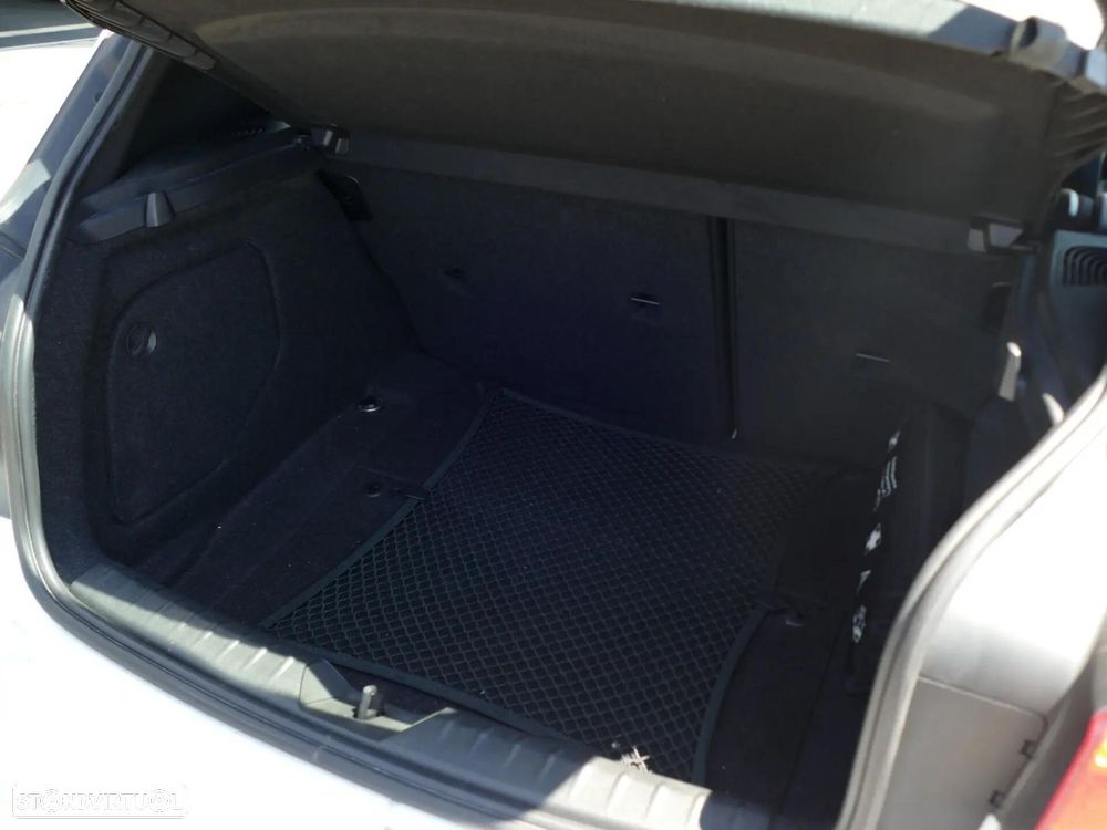BMW 116 d Pack M - 13