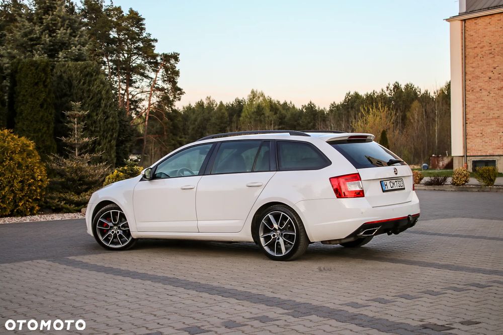 Skoda Octavia 2.0 TDI (Green tec) RS - 18