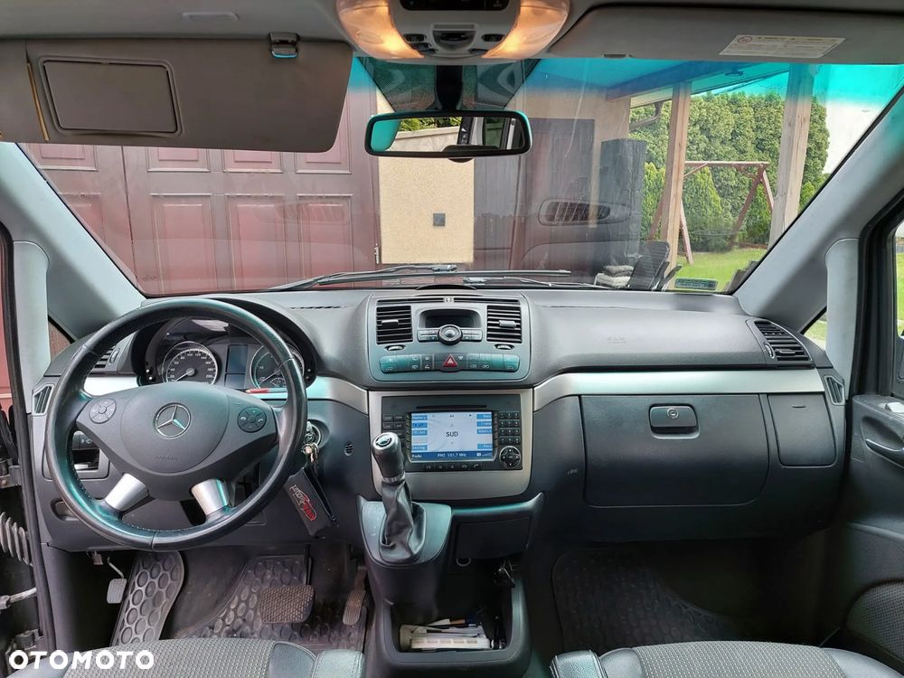 Mercedes-Benz Viano - 13