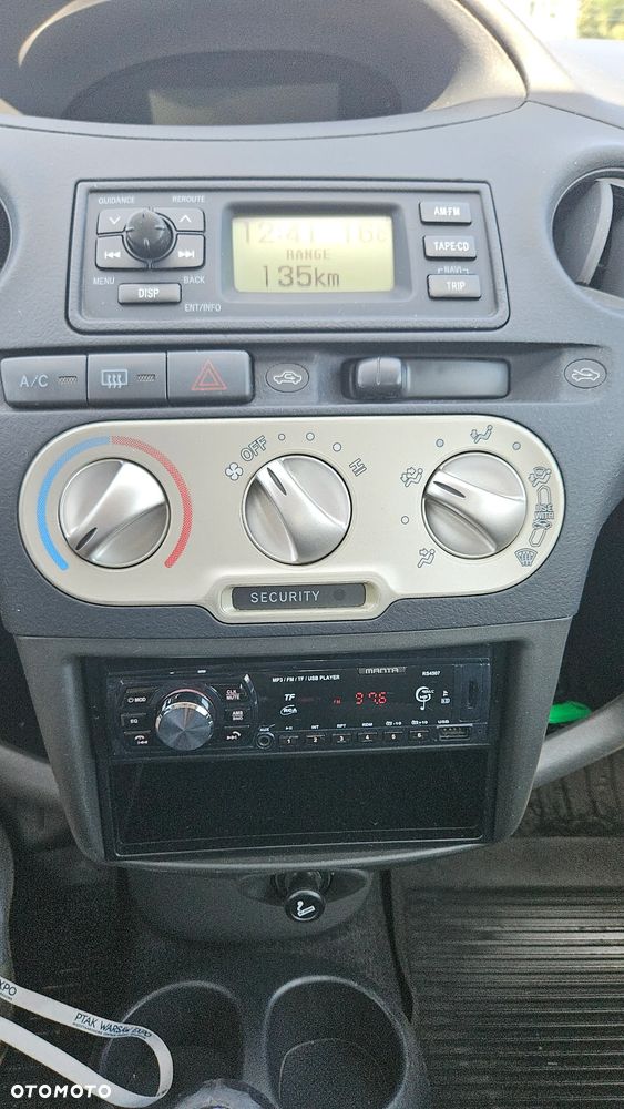 Toyota Yaris 1.0 Luna - 18